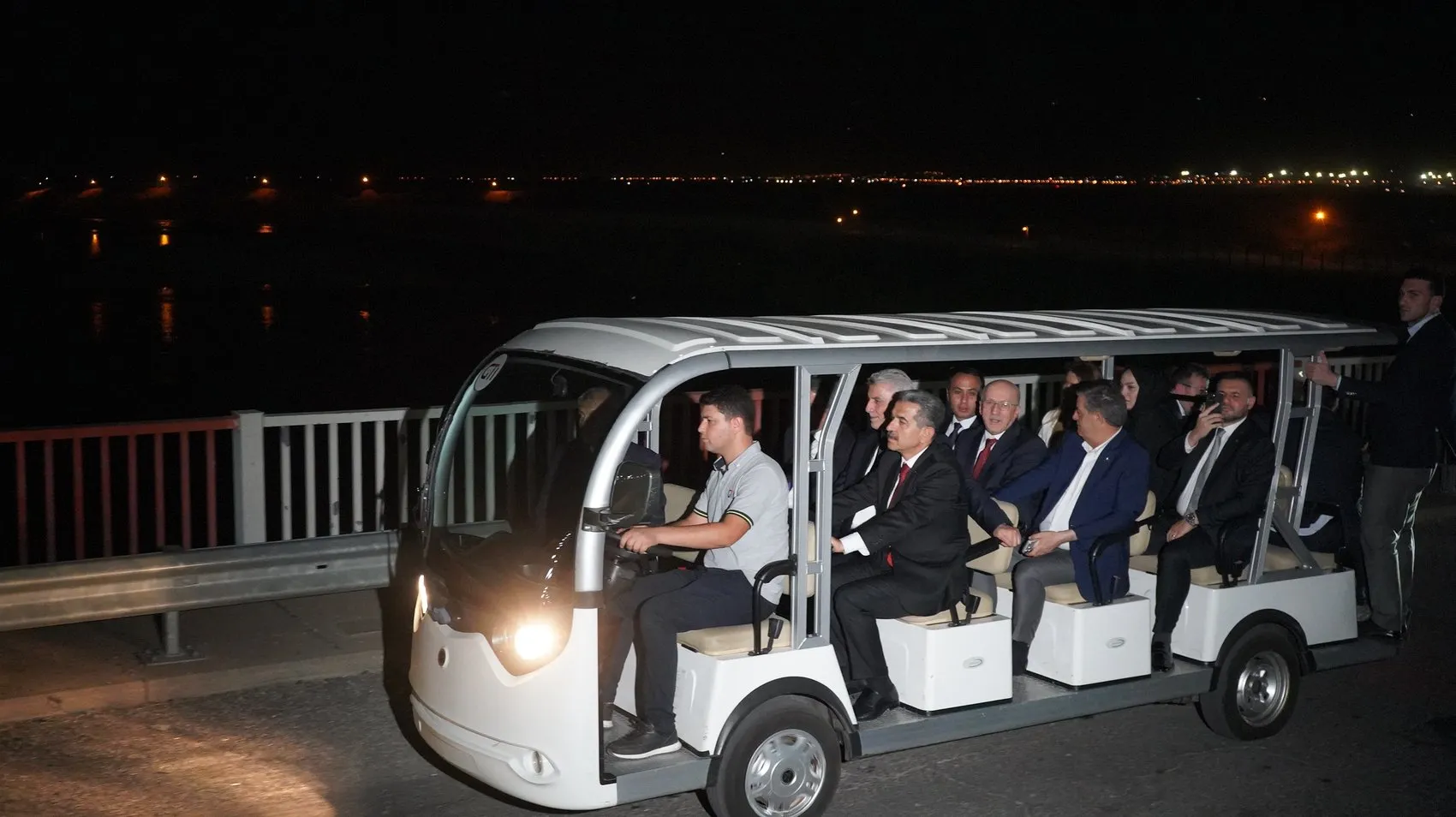 Ticaret Bakanı Bolat Habur Sınır Kapısında İncelemelerde Bulundu