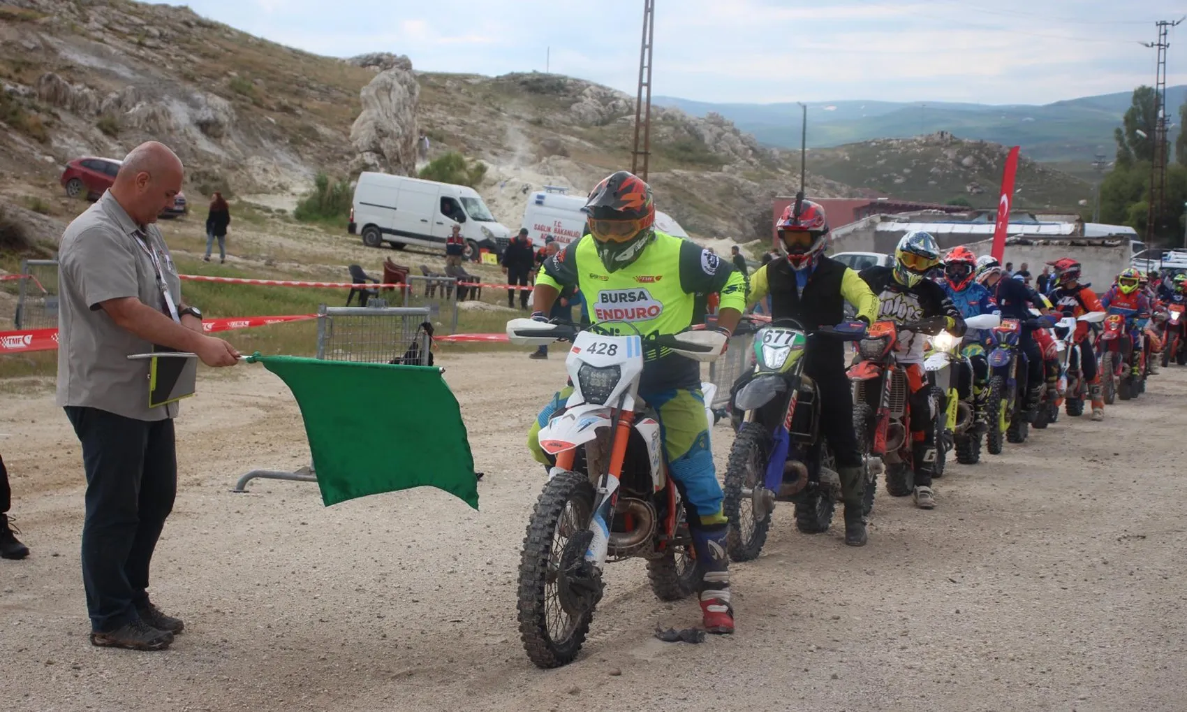 Ağrı zirvelerinde motor sporları heyecanı nefes kesti