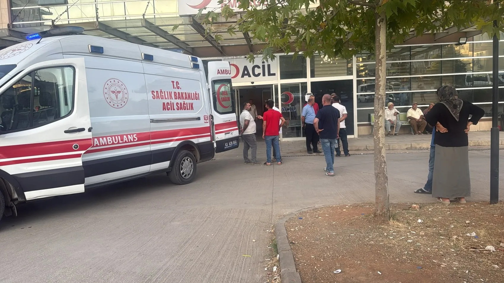 Şanlıurfa'daki düğünde havaya ateş açan maganda iki kişiyi hastanelik etti