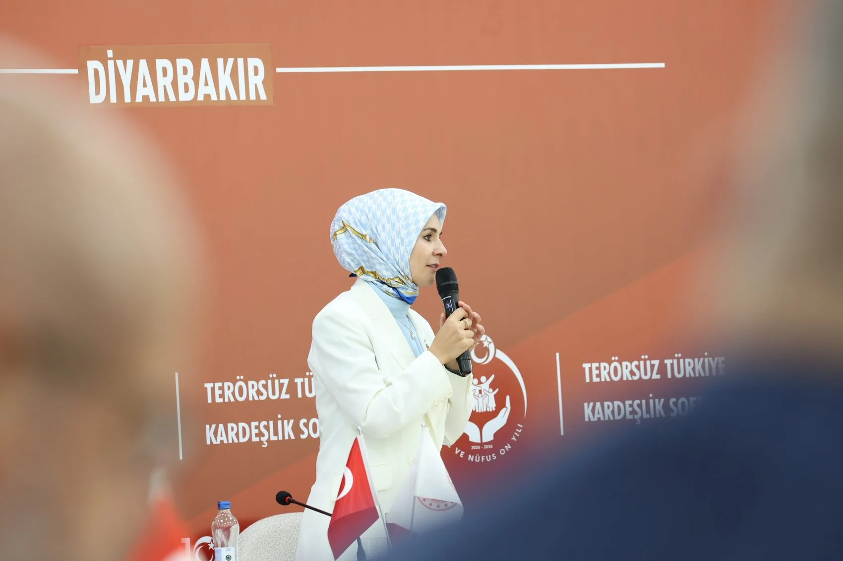 Bakan Göktaş Diyarbakırda Şehit Aileleri ve Gazilerle Bir Araya Geldi