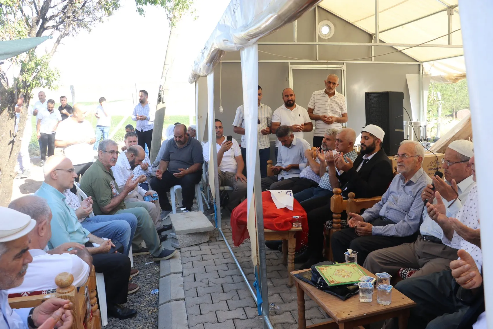 Narin Güran için mezarı başında adalet çağrısı yapıldı