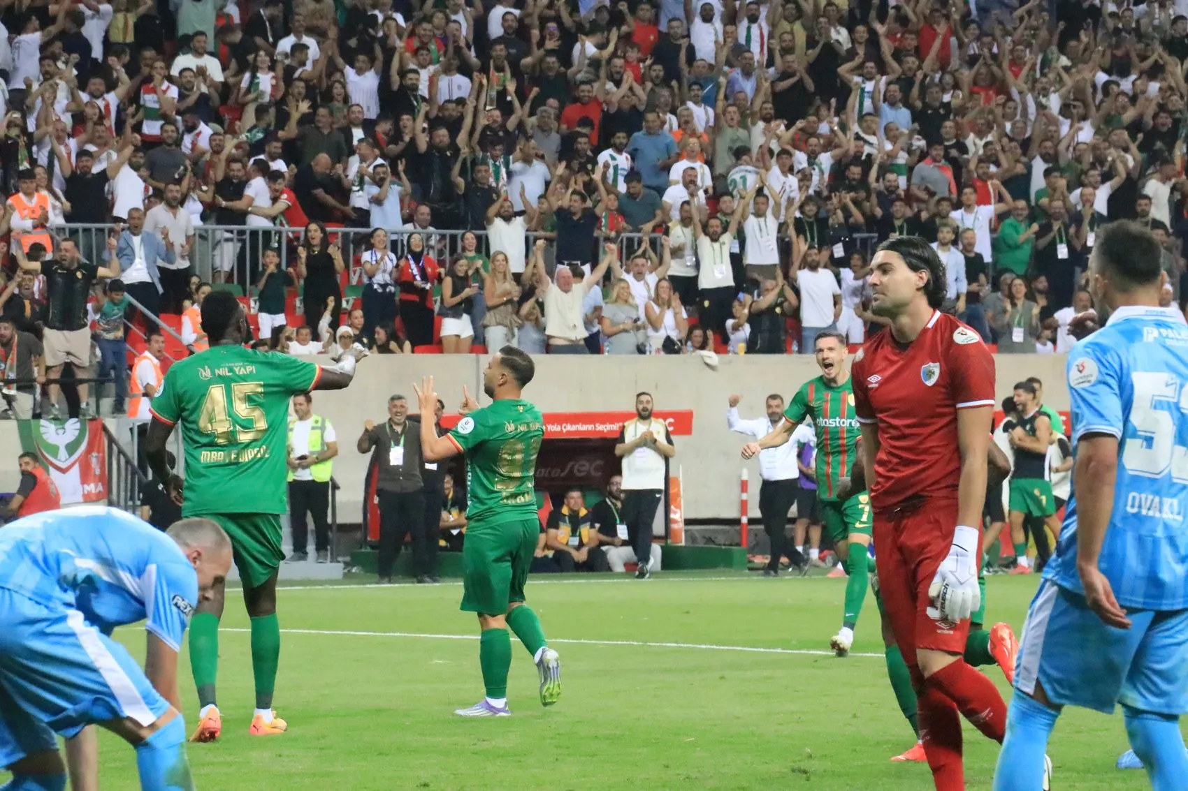 Amed Sportif Faaliyetler sezonun ilk maçında Erzurumspor ağlarını üç golle havalandırdı