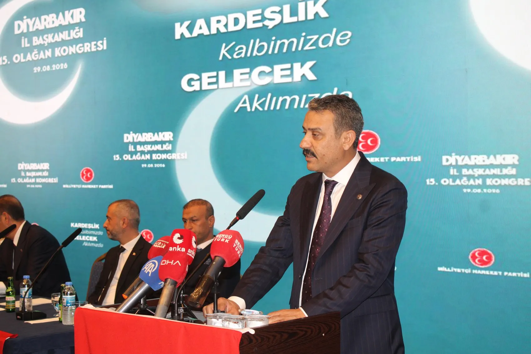 MHP'nin Diyarbakır kongresinde Osmanağaoğlu'ndan Terörsüz Türkiye vurgusu