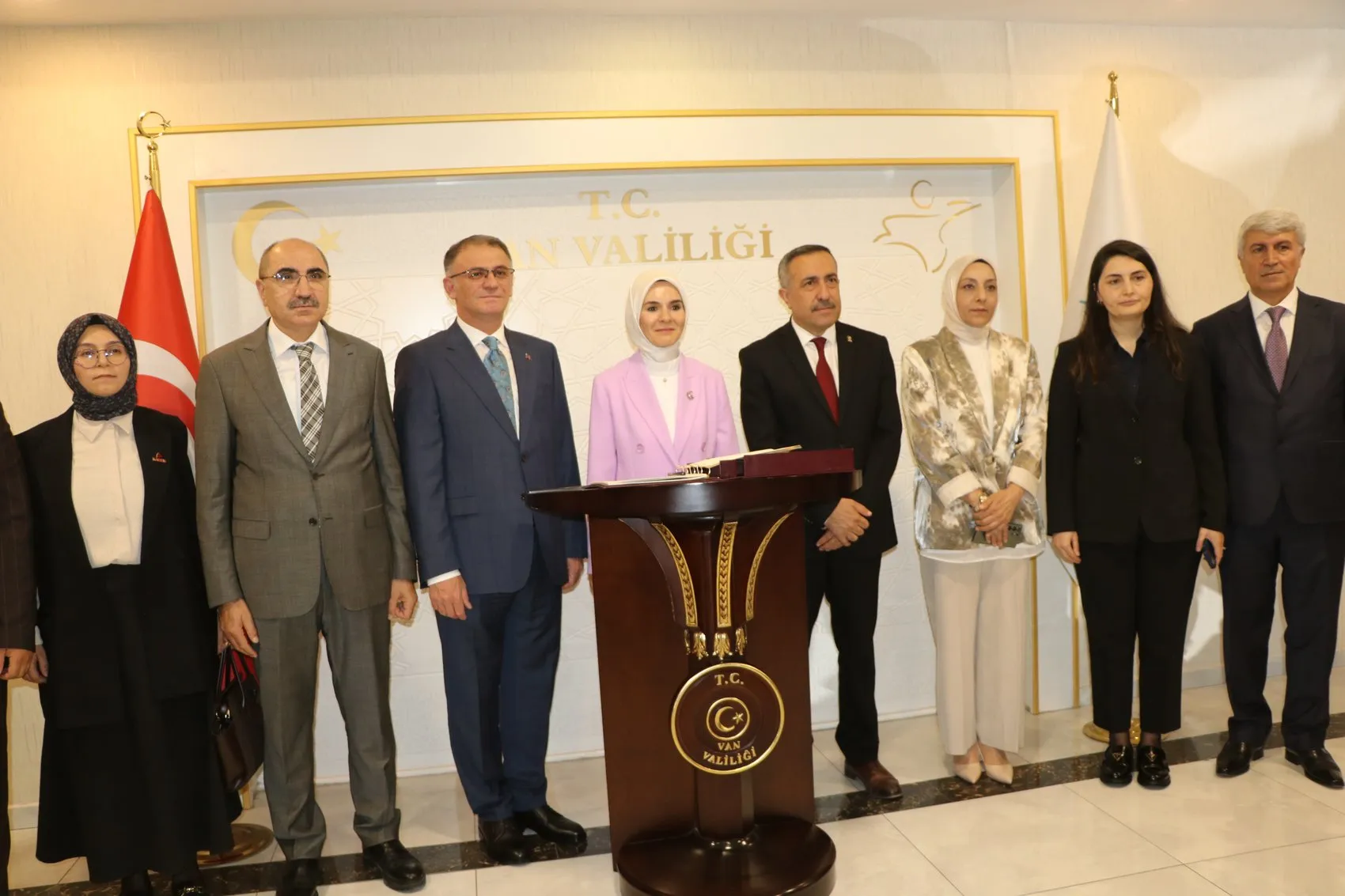 Bakan Göktaş Van temaslarında sosyal destek vurgusu yaptı