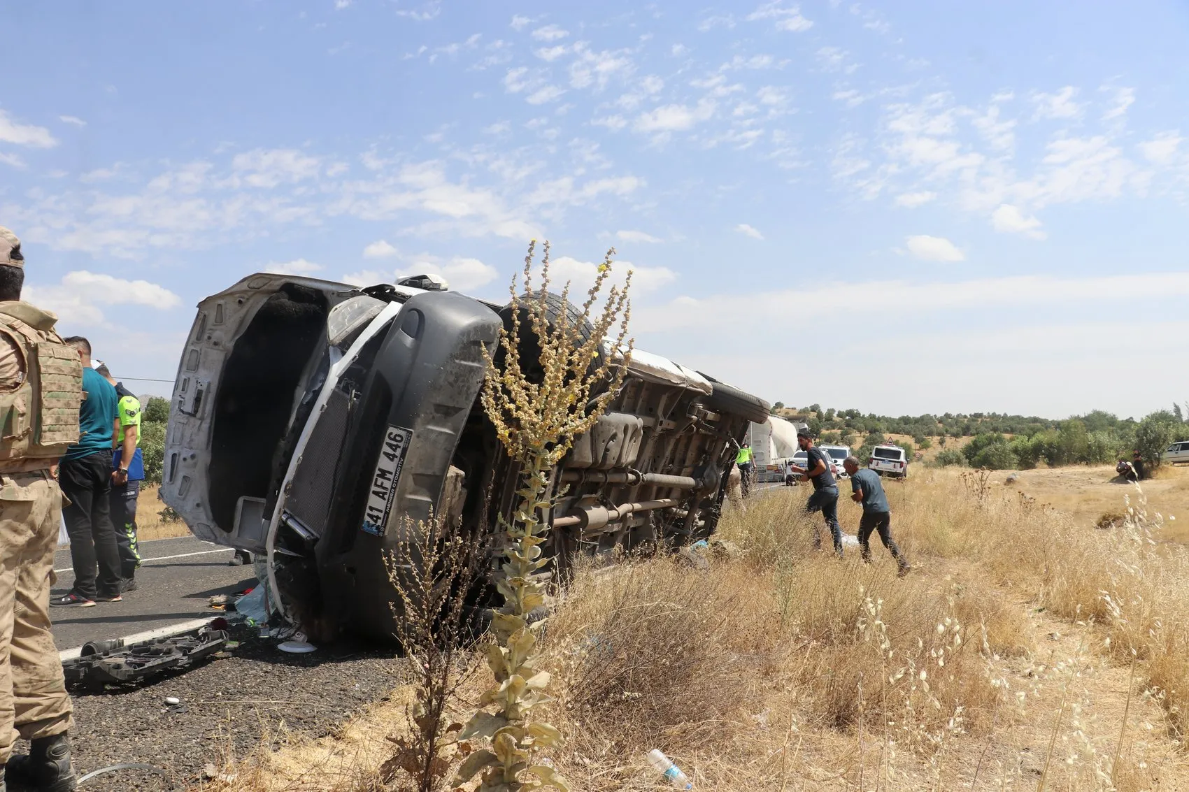 Diyarbakır Lice yolunda minibüs kazası sonucu 3 kişi hayatını kaybetti