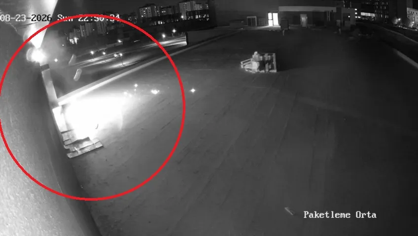 Plazadaki yangının nedeni güvenlik kamerasında: Nargile közü