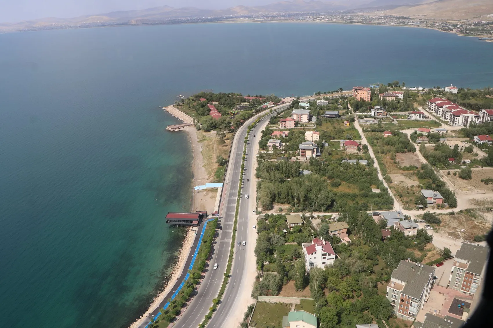 Van Gölü yeni nesil inci kefalleriyle dolup taşıyor
