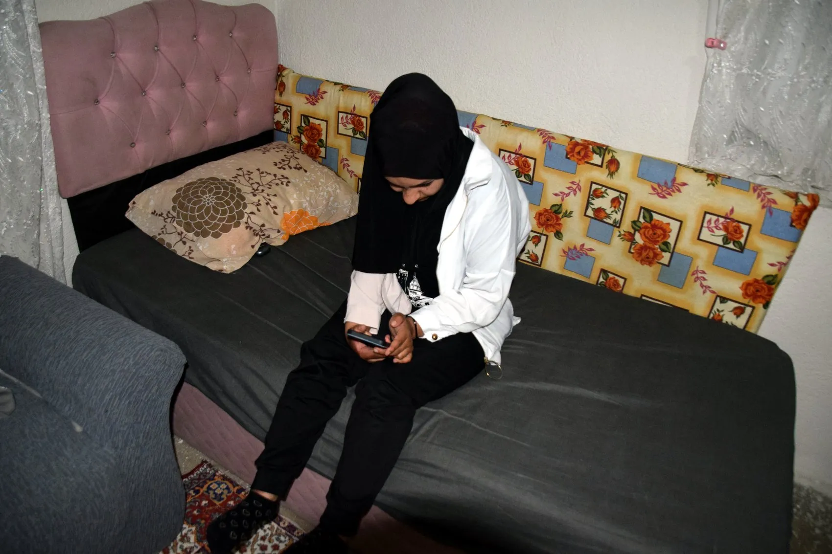 Ercişli Esma tedavi sonrası yıllar sonra ilk kez ayağa kalktı