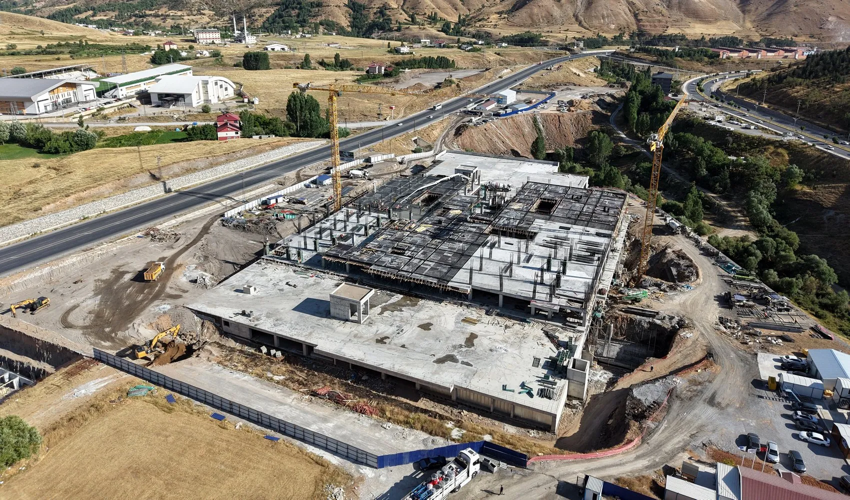 Bitlis Eren Üniversitesi Tıp Fakültesi ilk öğrencileriyle eğitim hayatına merhaba dedi