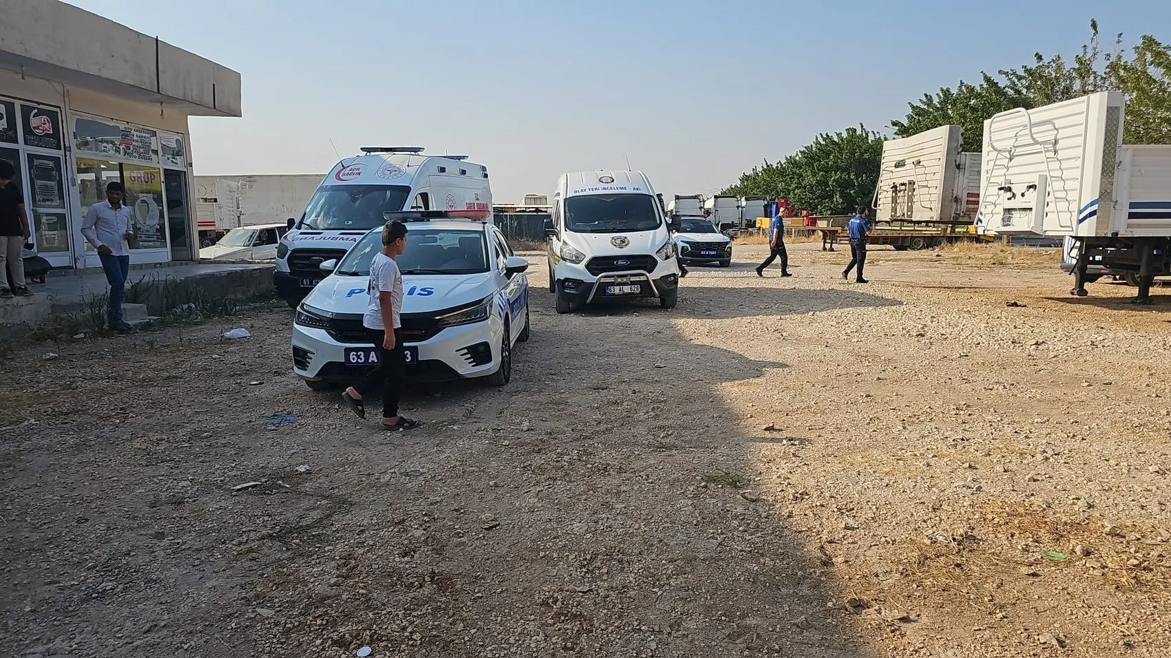 Yenice Mahallesi sınırları içindeki bir tarlada cansız erkek bedeni bulundu