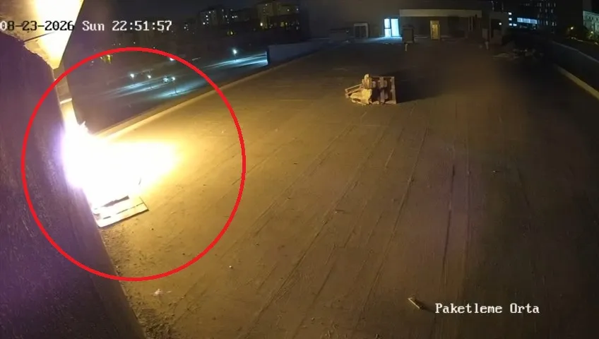 Plazadaki yangının nedeni güvenlik kamerasında: Nargile közü