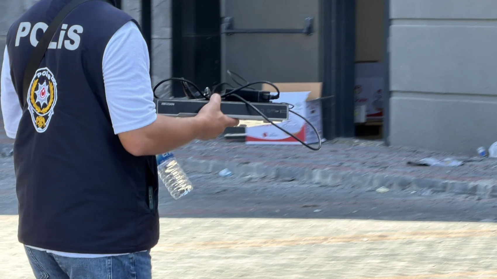 Diyarbakır'da 13 katlı plazada yangın 5 kişi dumandan etkilendi