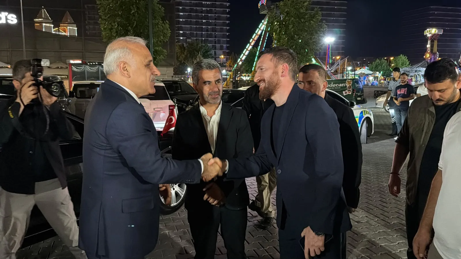 Amedspor ve Erzurumspor yöneticileri maç öncesi dostluk mesajı verdi
