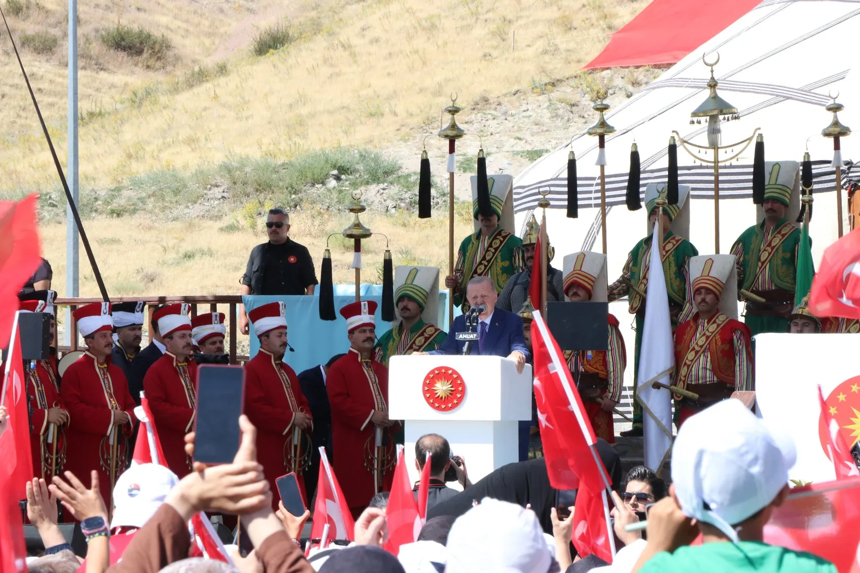 Erdoğan Kan tüccarları ve terörden nemalananlar kaybedecek