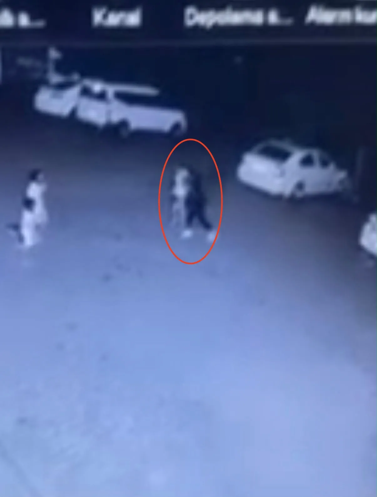 Diyarbakırda sitede oyun oynayan çocuğa şiddet anları kameraya yansıdı