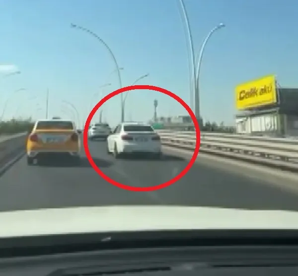 Diyarbakır trafiğinde tehlikeli sürüş kameraya yansıdı