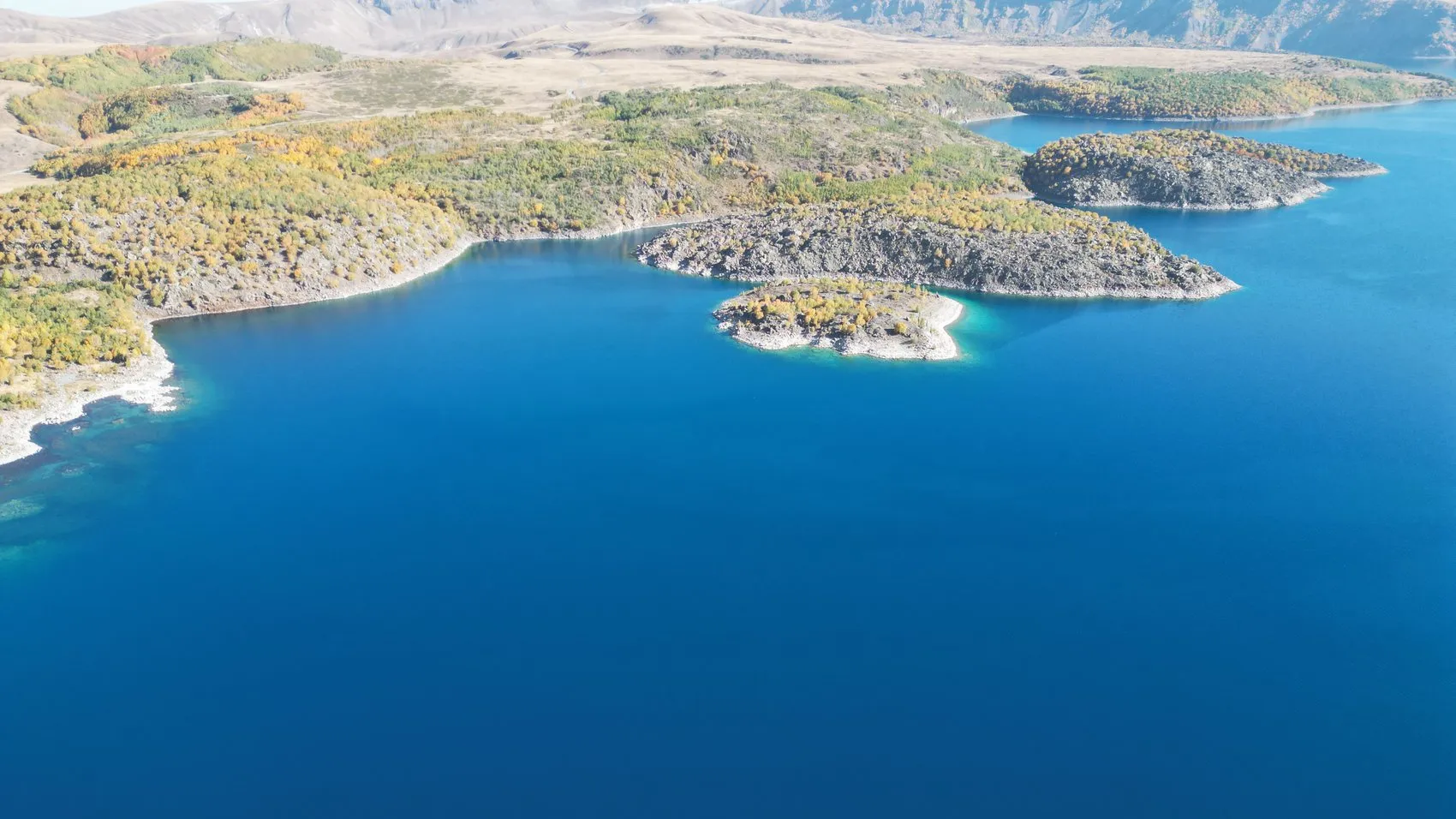 Bitlis'in Doğal Hazinesi Nemrut Kalderası Artık Milli Park Statüsünde