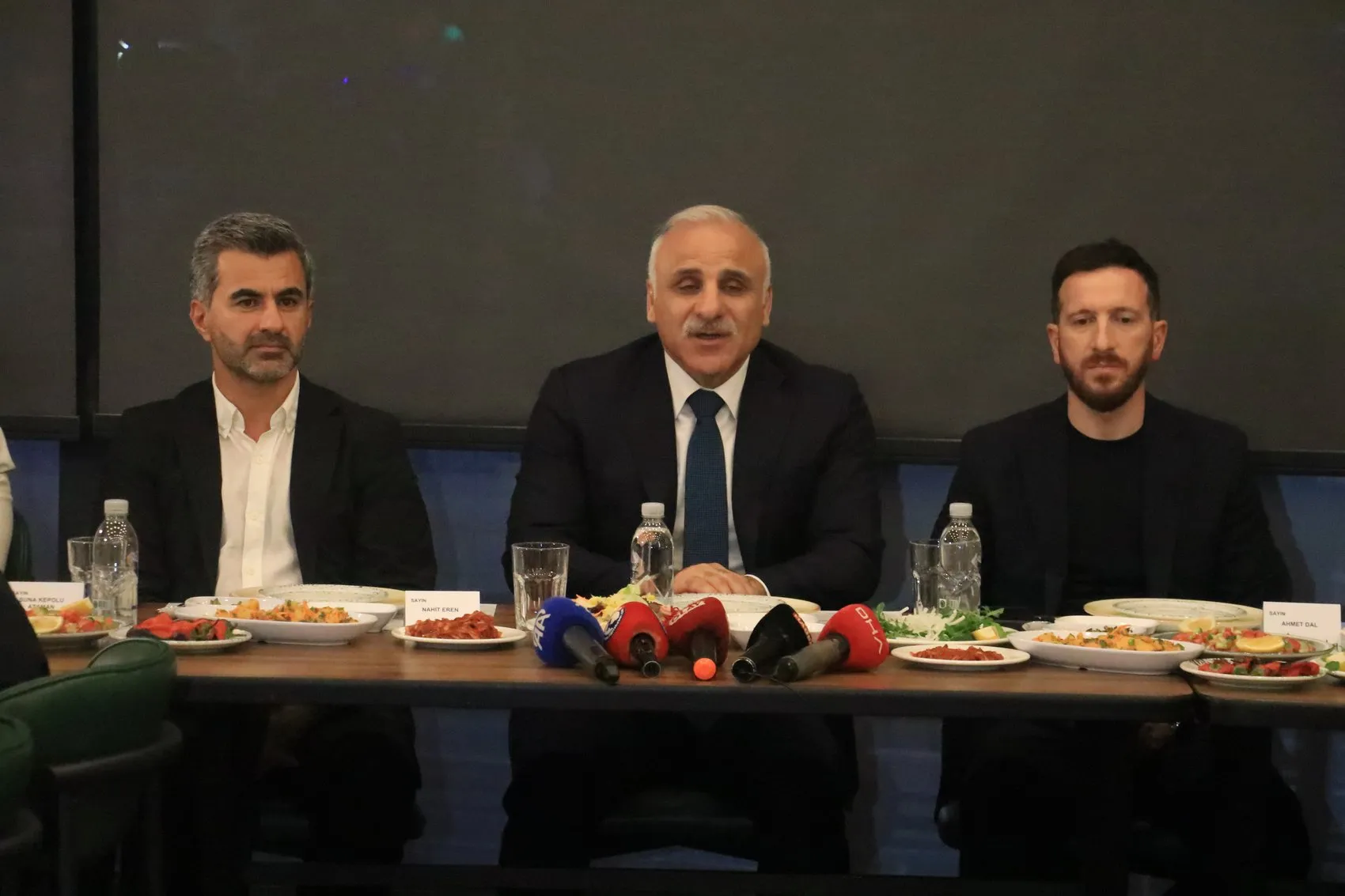 Amedspor ve Erzurumspor yöneticileri maç öncesi dostluk mesajı verdi