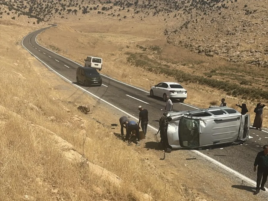 16 yaşındaki çocuk takla atan araçta hayatını kaybetti