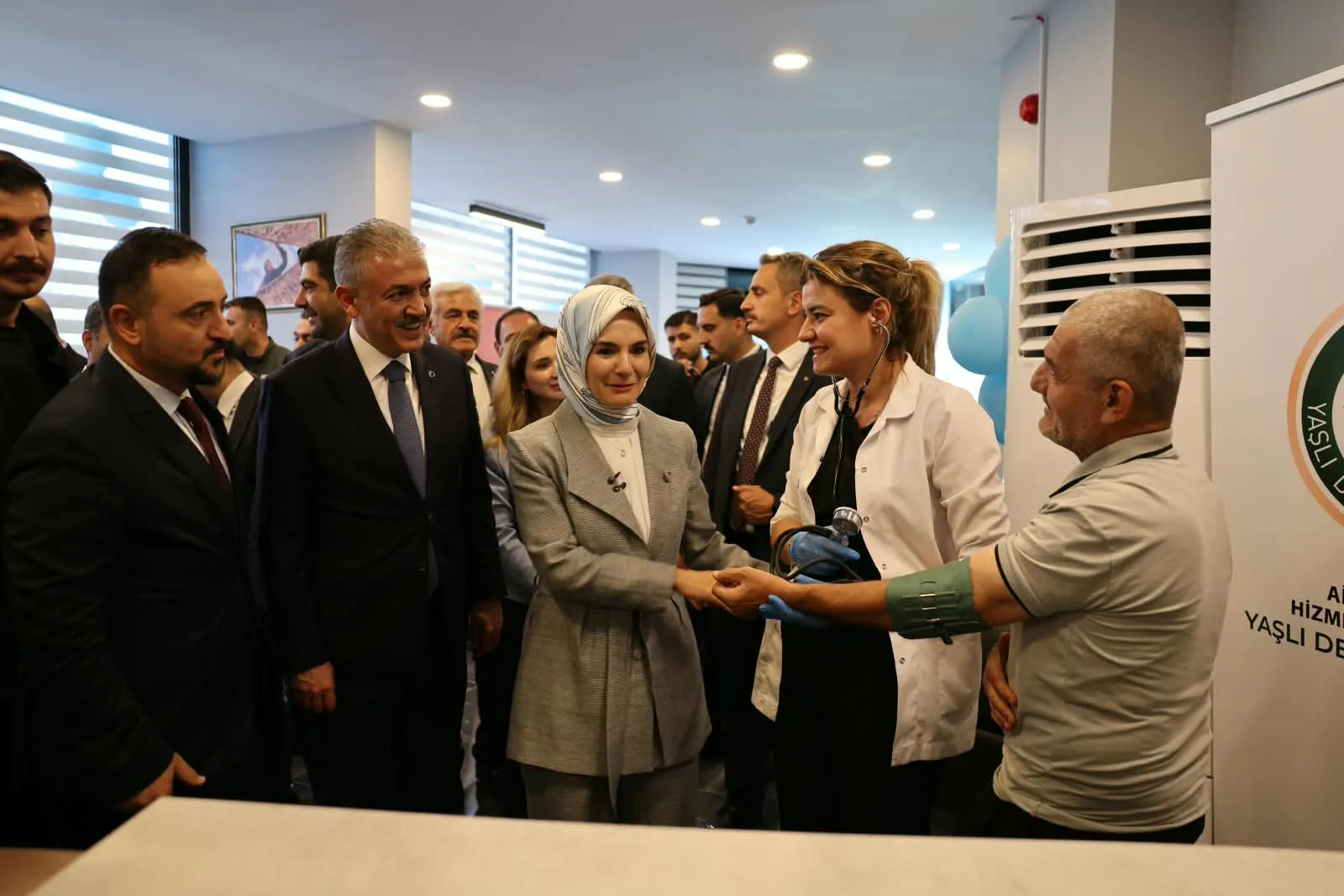 Bakan Göktaş Mardin'de Aktif Yaşam Merkezi'nin açılışını yaptı