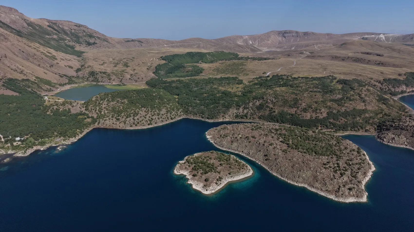 Bitlisin göz bebeği Nemrut Kalderası artık resmen milli park oldu