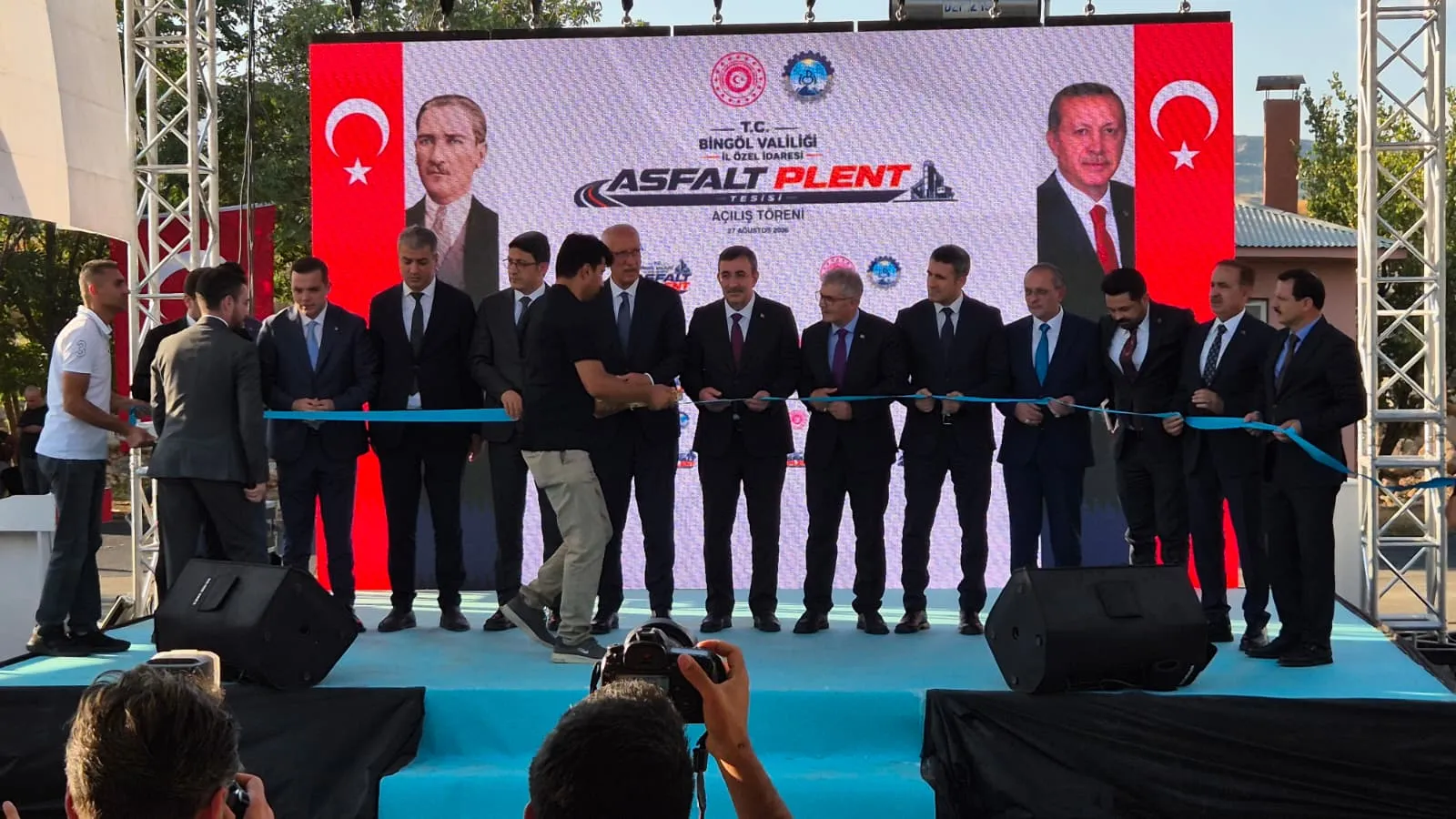 Yılmaz Bingöl'de asfalt plent tesisini açtı, yatırım mesajı verdi