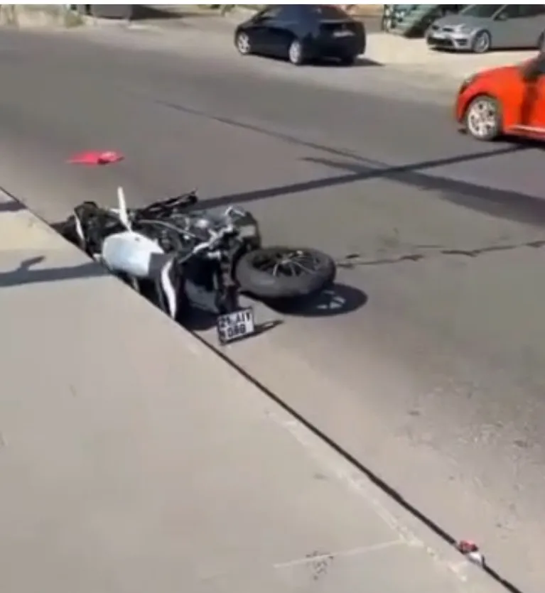 Çınar ilçesinde otomobil ile motosikletin çarpıştığı kazada bir kişi yaşamını yitirdi