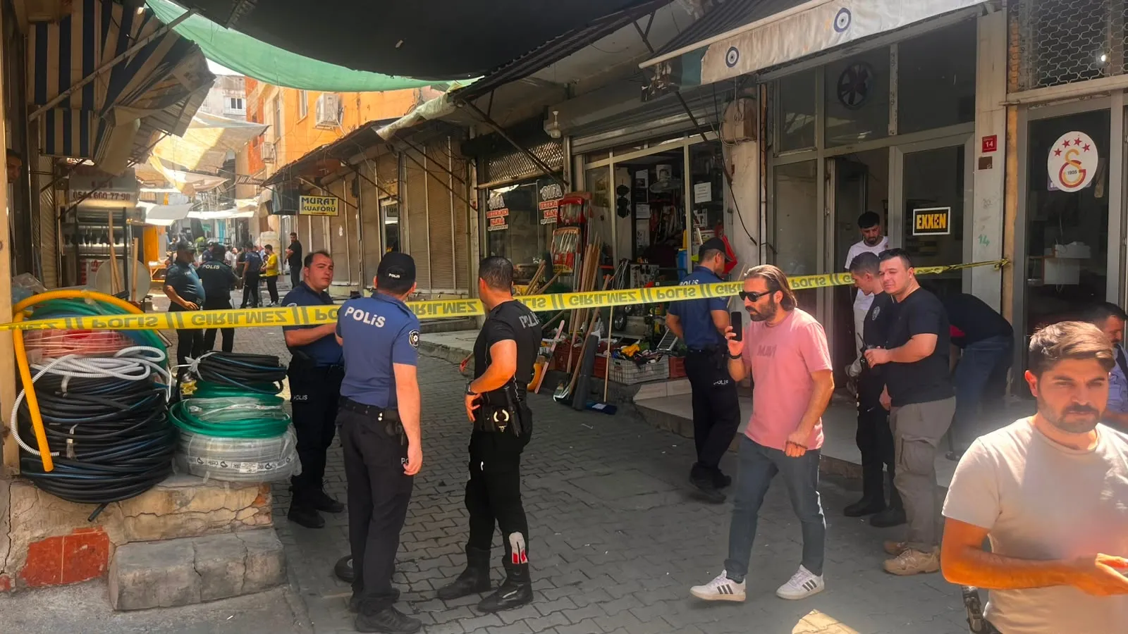Siirt merkezde iki grup arasında çıkan silahlı kavgada iki kişi yaralandı