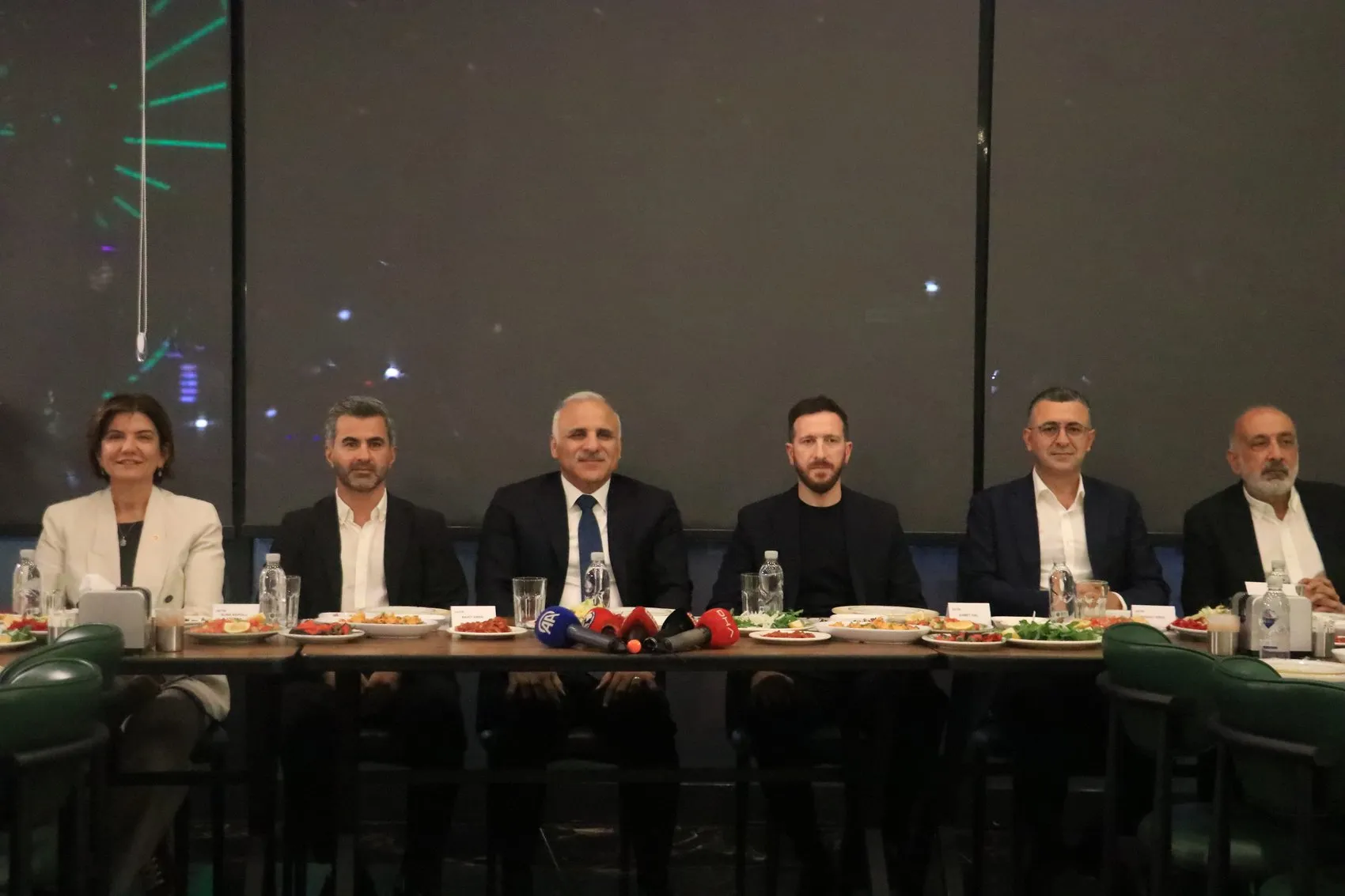 Amedspor ve Erzurumspor yöneticileri maç öncesi dostluk mesajı verdi