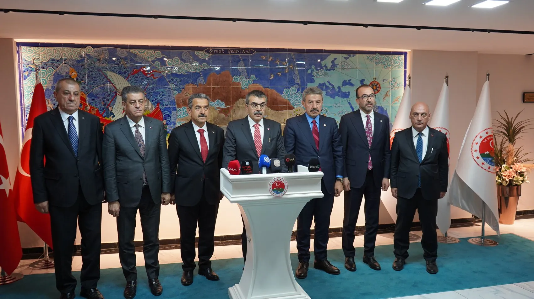 Bakan Tekin Şırnakta yeni yasal düzenlemeye sahip çıkma çağrısı yaptı
