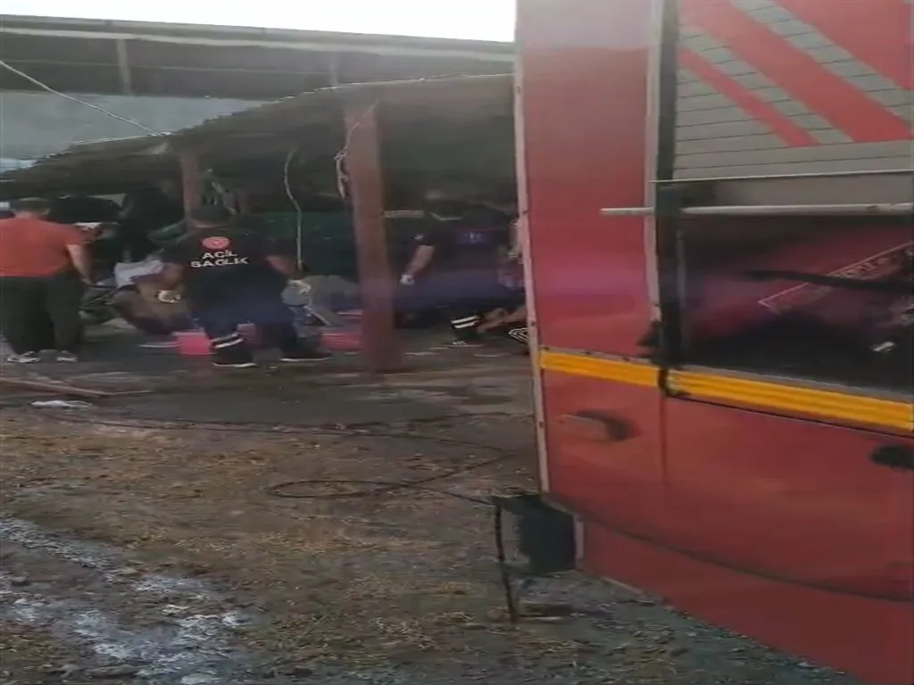 Diyarbakırda fabrikada çalışan 35 yaşındaki işçi makine kazası sonucu hayatını kaybetti