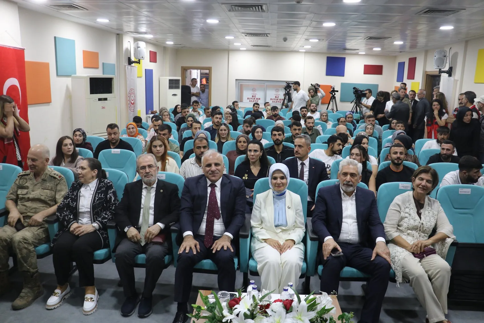 Gençlere evlilik kredisi ve konut desteği müjdesi Diyarbakır'dan geldi