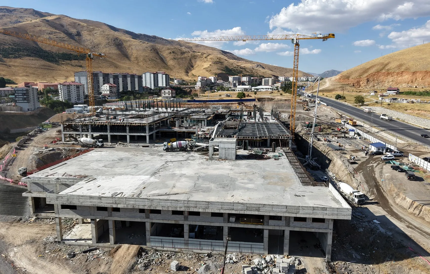Bitlis Eren Üniversitesi Tıp Fakültesi ilk öğrencileriyle eğitim hayatına merhaba dedi