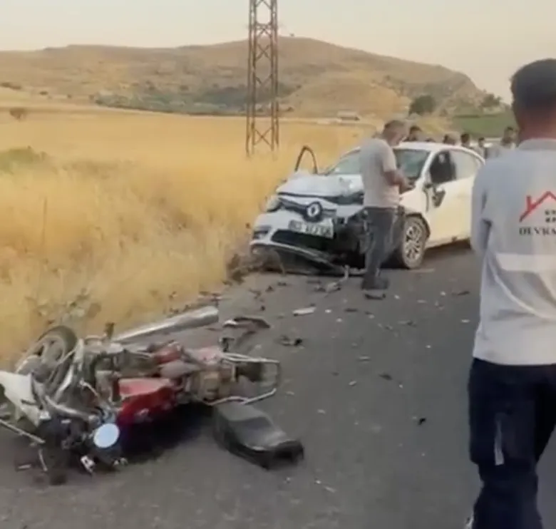 Mardin Mazıdağı yolunda meydana gelen kazada iki kişi yaşamını yitirdi
