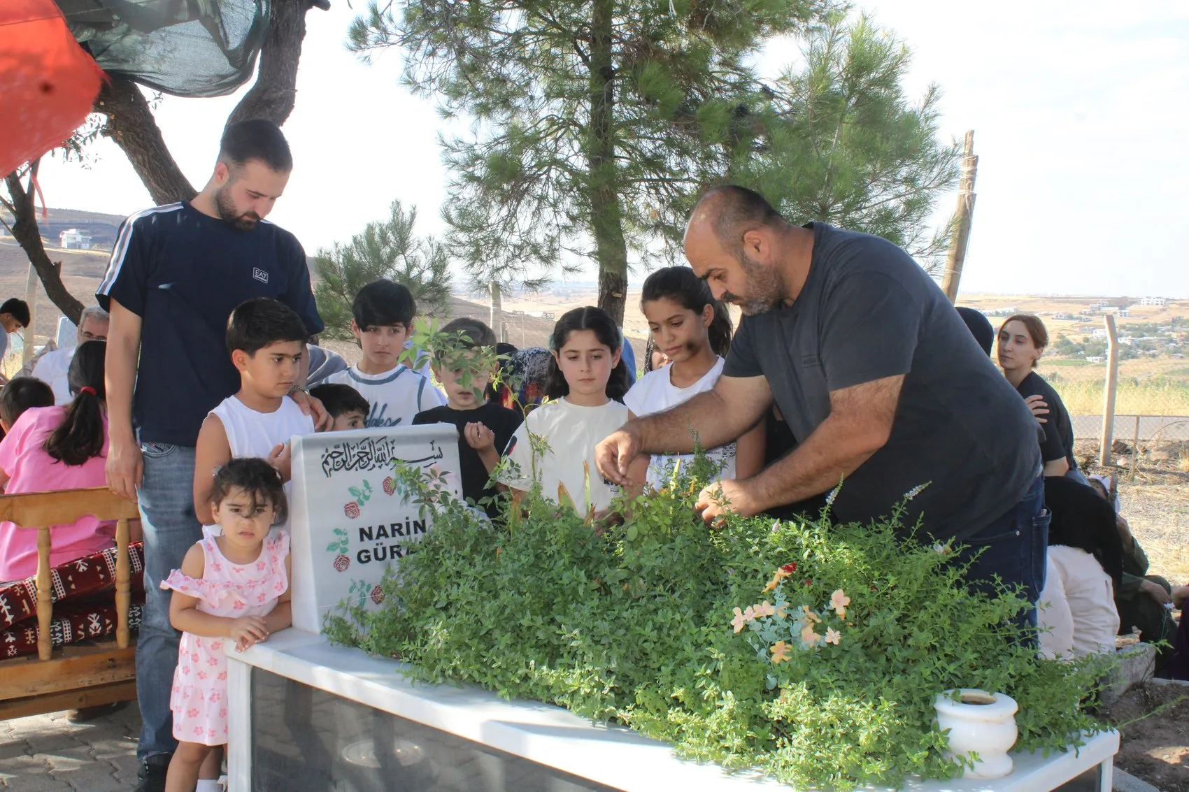 Arif Güran kızının anması için tüm Diyarbakır halkına davet yaptı