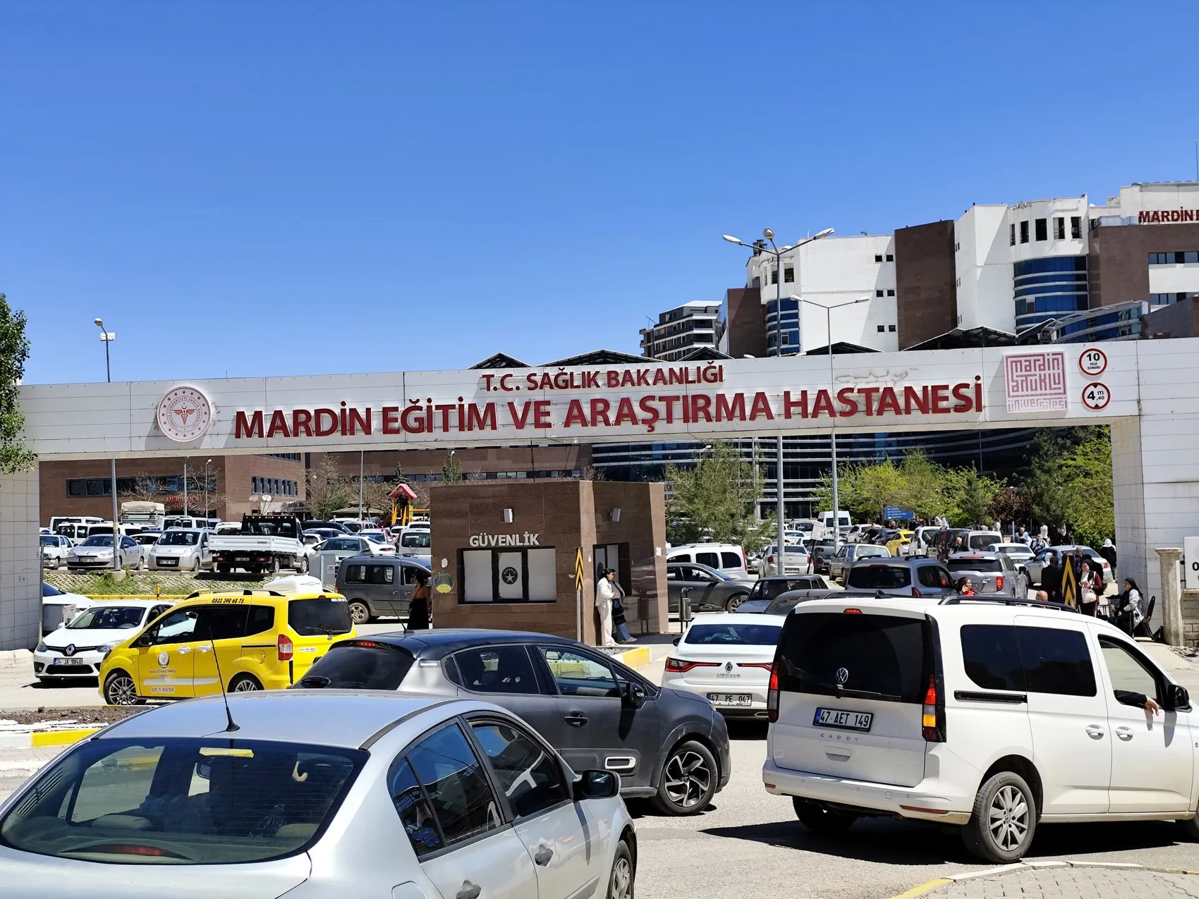 Mardin'de tavuk çiftliğinde feci kaza İşçi trafo altında kalarak can verdi