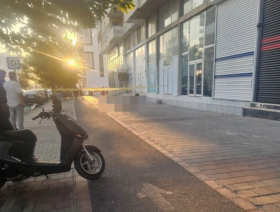 Midyat ilçesinde yüksekten düşen Bedriye Naz hayatını kaybetti