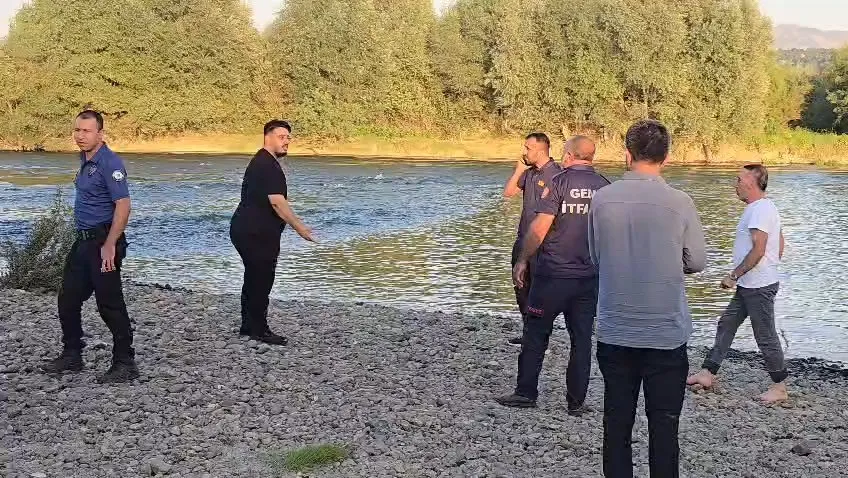 Bingöl Genç ilçesinde baraj kapakları açılınca iki kardeş nehirde sürüklendi