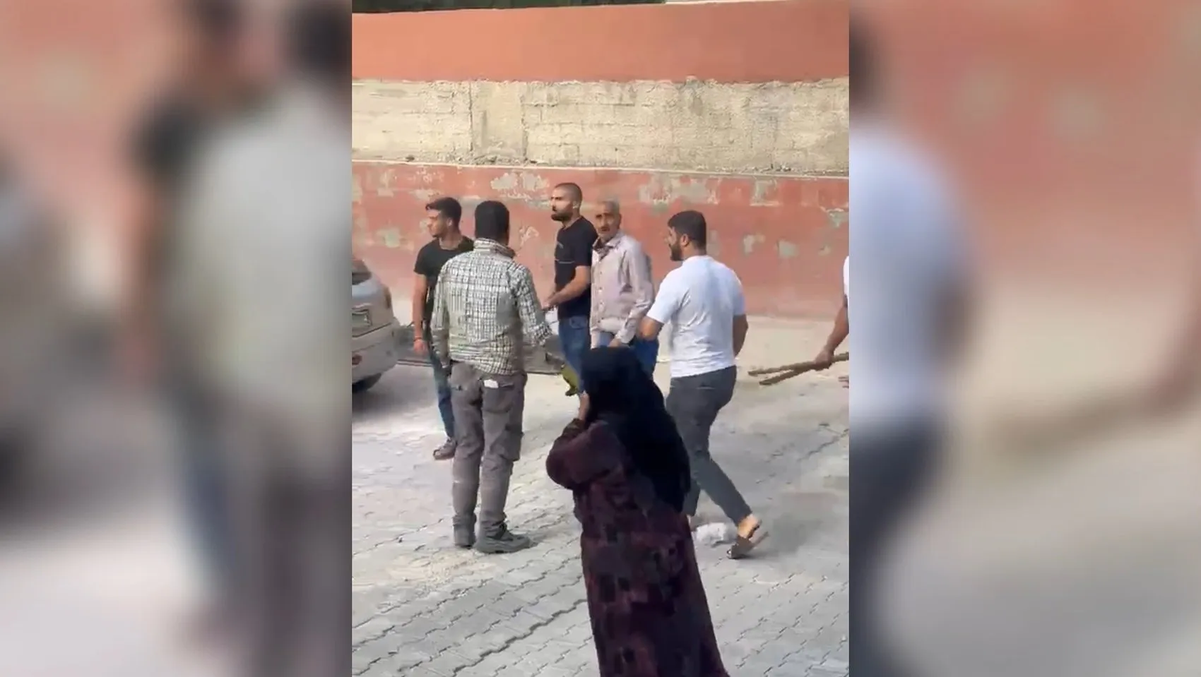 Husumetli ailelerin ev baskınında 6 kişi yaralandı