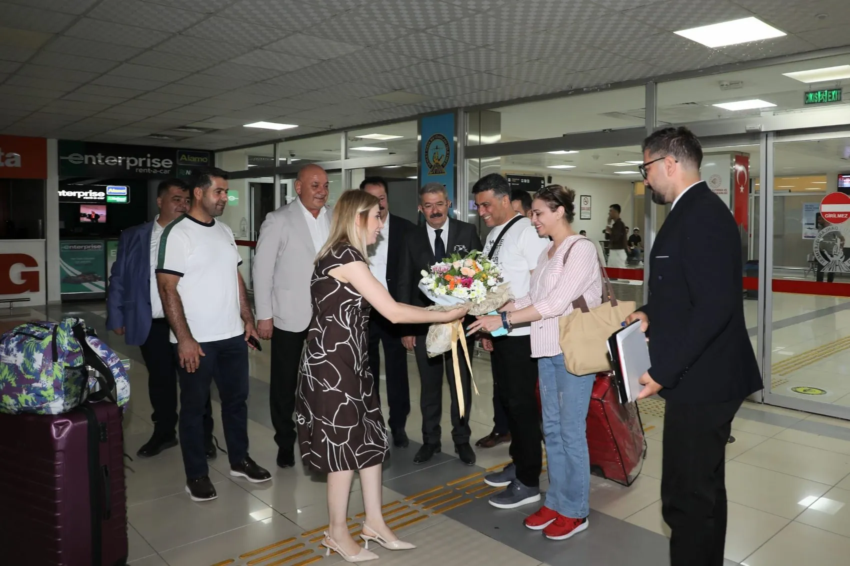 İlk Tahran-Van seferi tamamlandı, 80 İranlı turist kente geldi