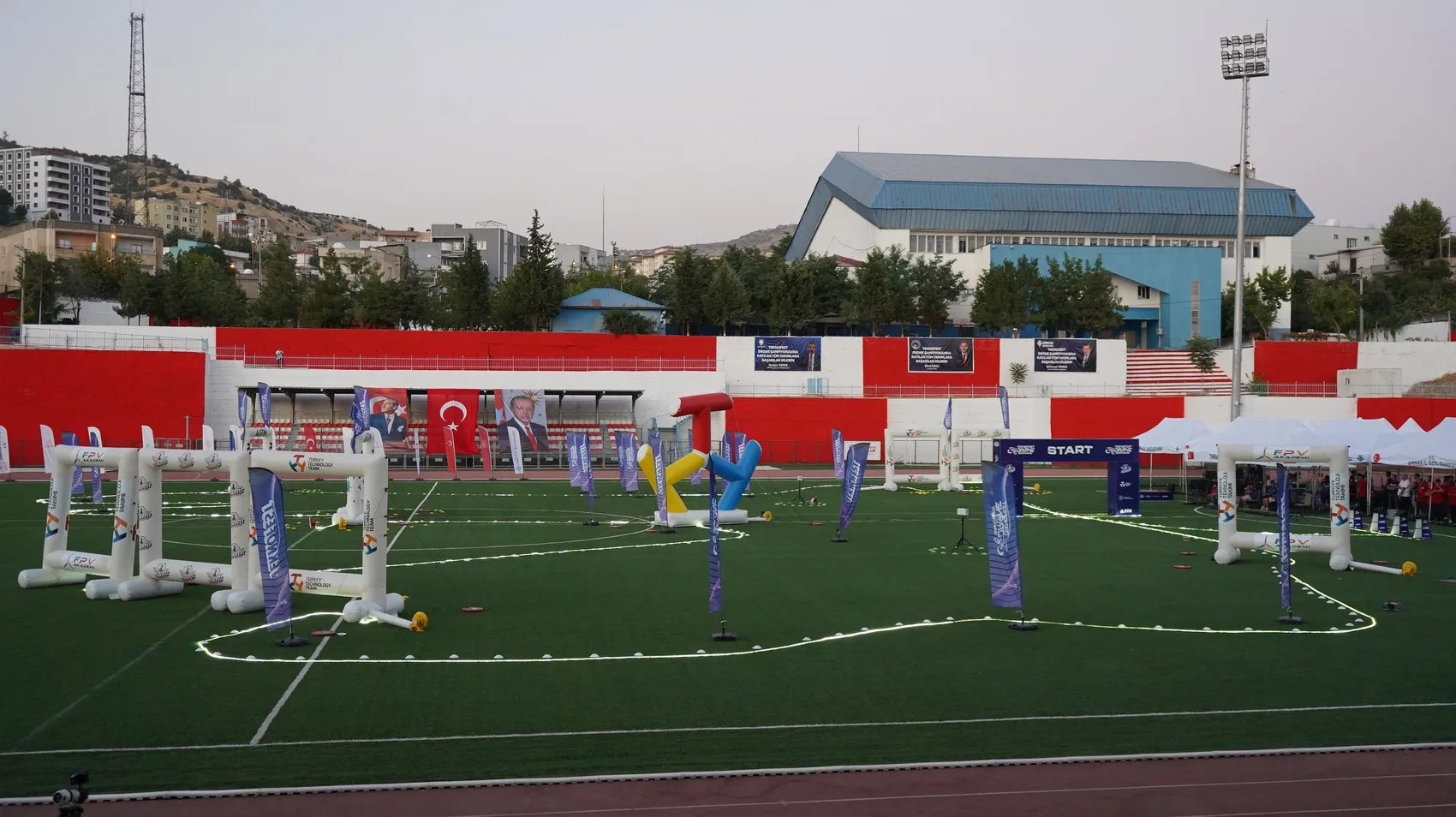 Şırnak semalarında nefes kesen drone yarışı heyecanı başladı