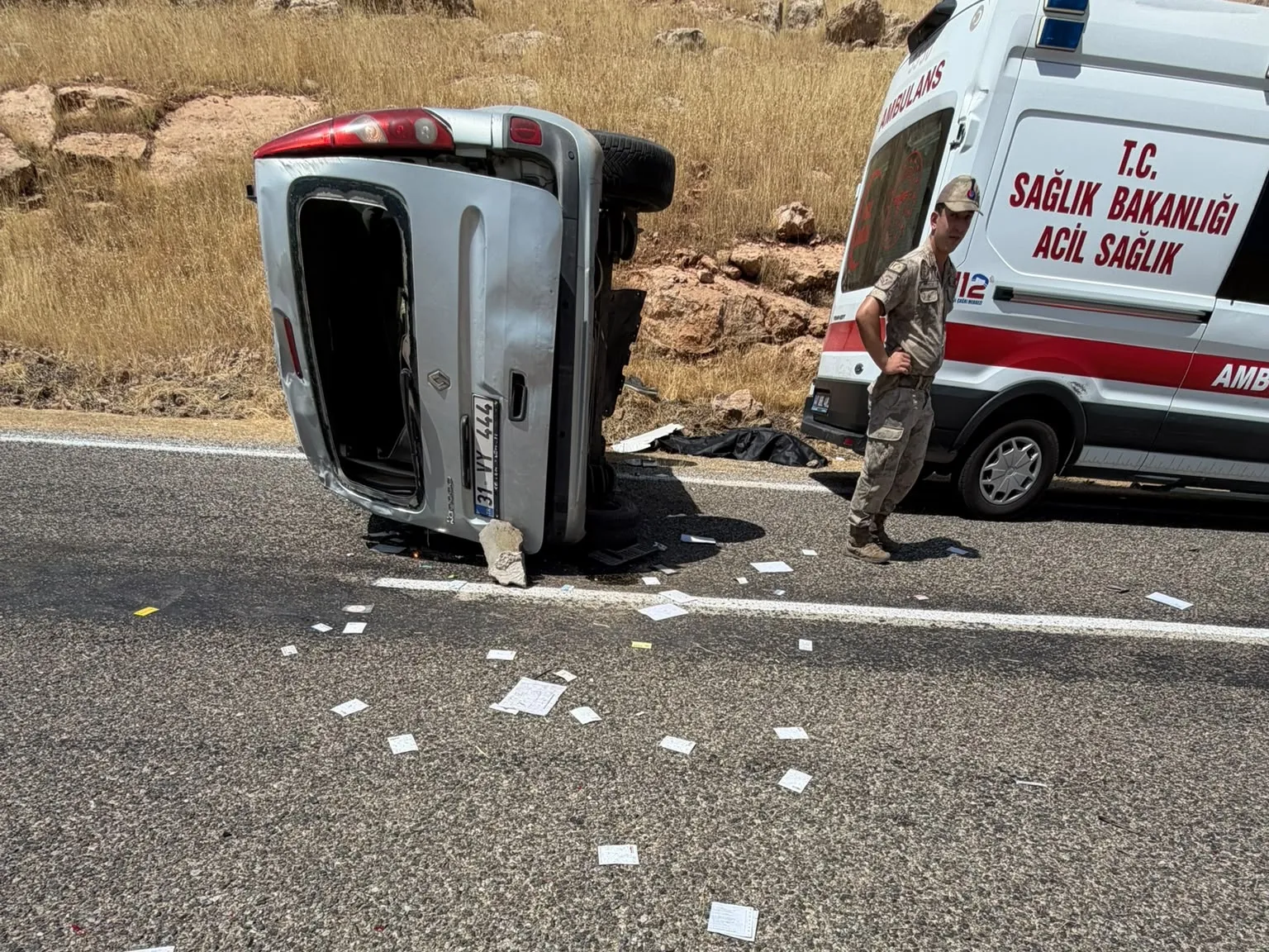 16 yaşındaki çocuk takla atan araçta hayatını kaybetti