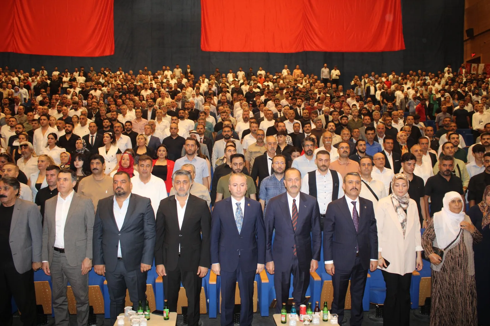 MHP'nin Diyarbakır kongresinde Osmanağaoğlu'ndan Terörsüz Türkiye vurgusu