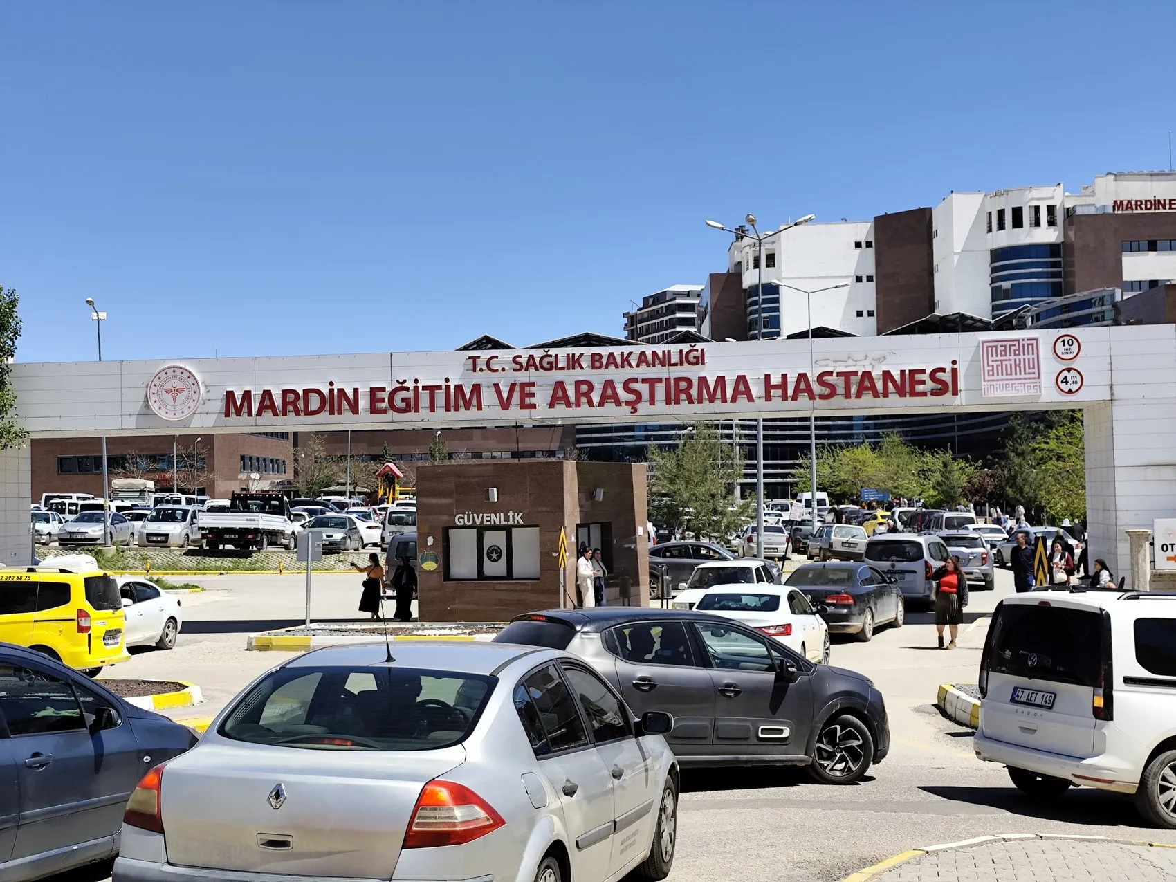 Mardin'de tavuk çiftliğinde feci kaza İşçi trafo altında kalarak can verdi