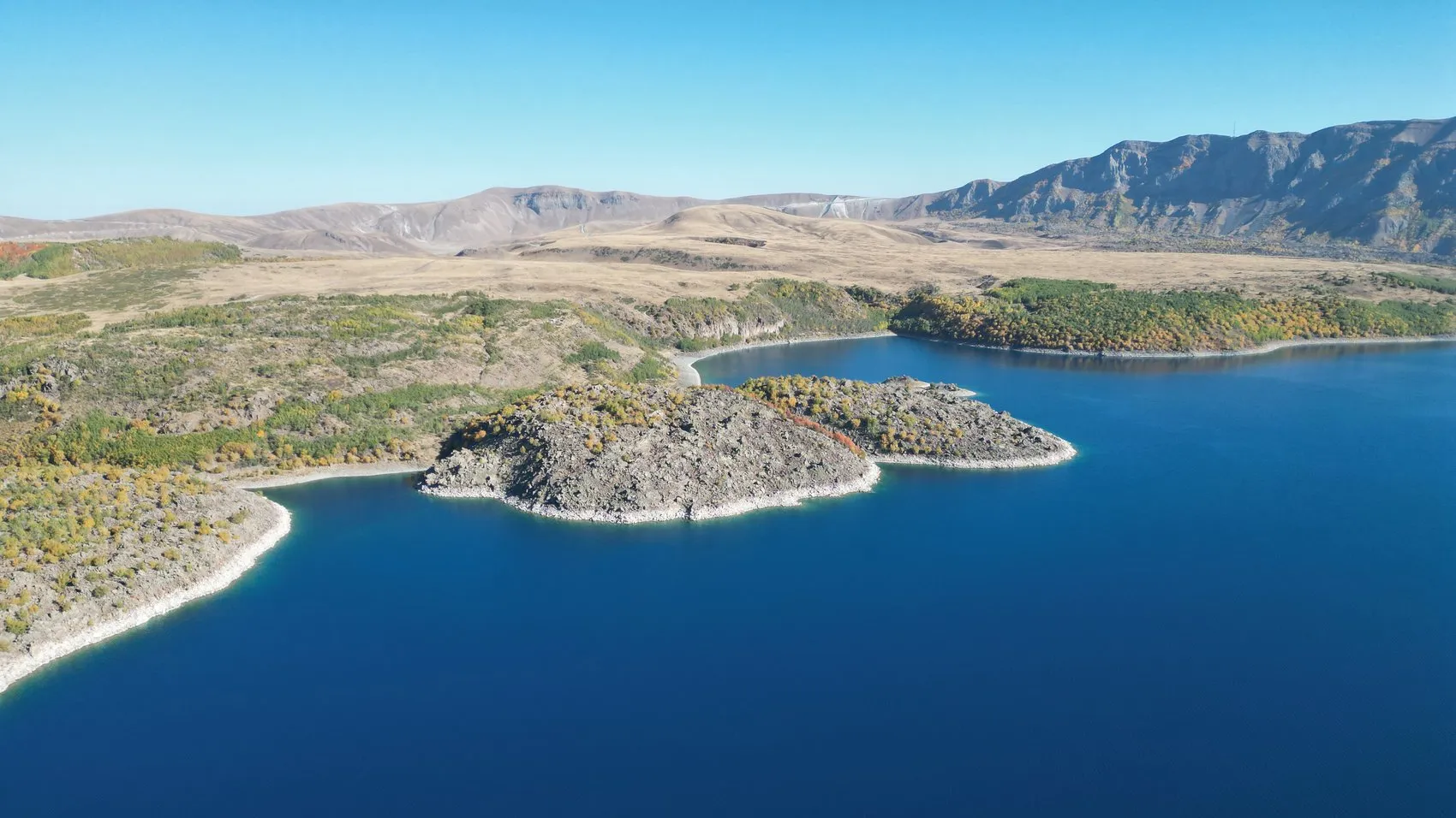 Bitlis'in Doğal Hazinesi Nemrut Kalderası Artık Milli Park Statüsünde