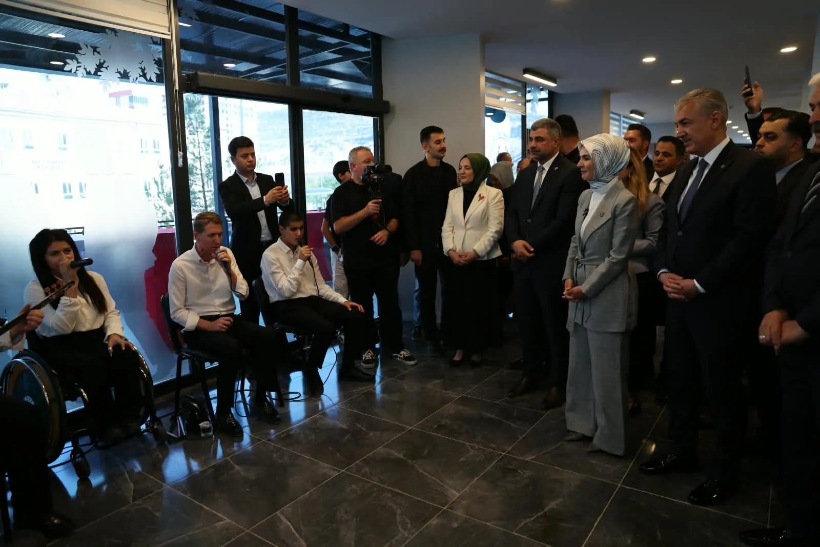 Bakan Göktaş Mardin'de Aktif Yaşam Merkezi'nin açılışını yaptı