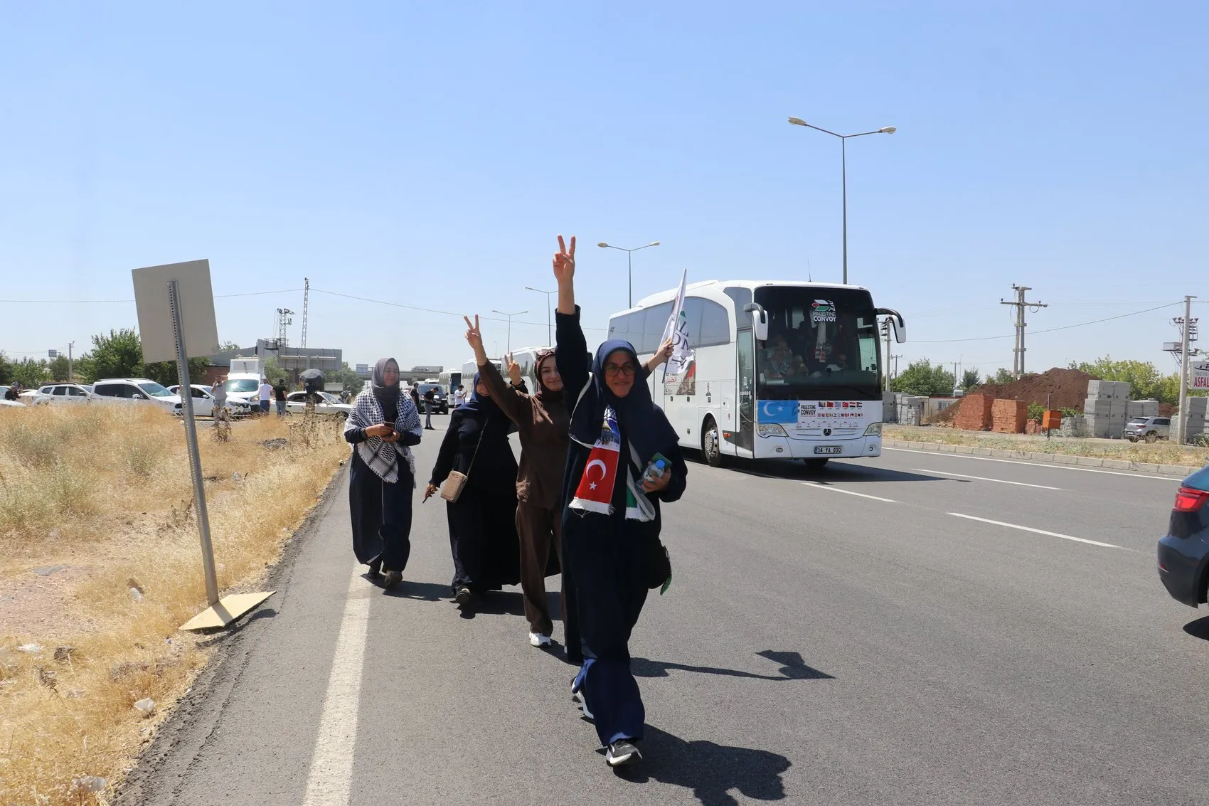 Avrupa'dan Yola Çıkan Filistin Konvoyu Diyarbakır'a Ulaştı
