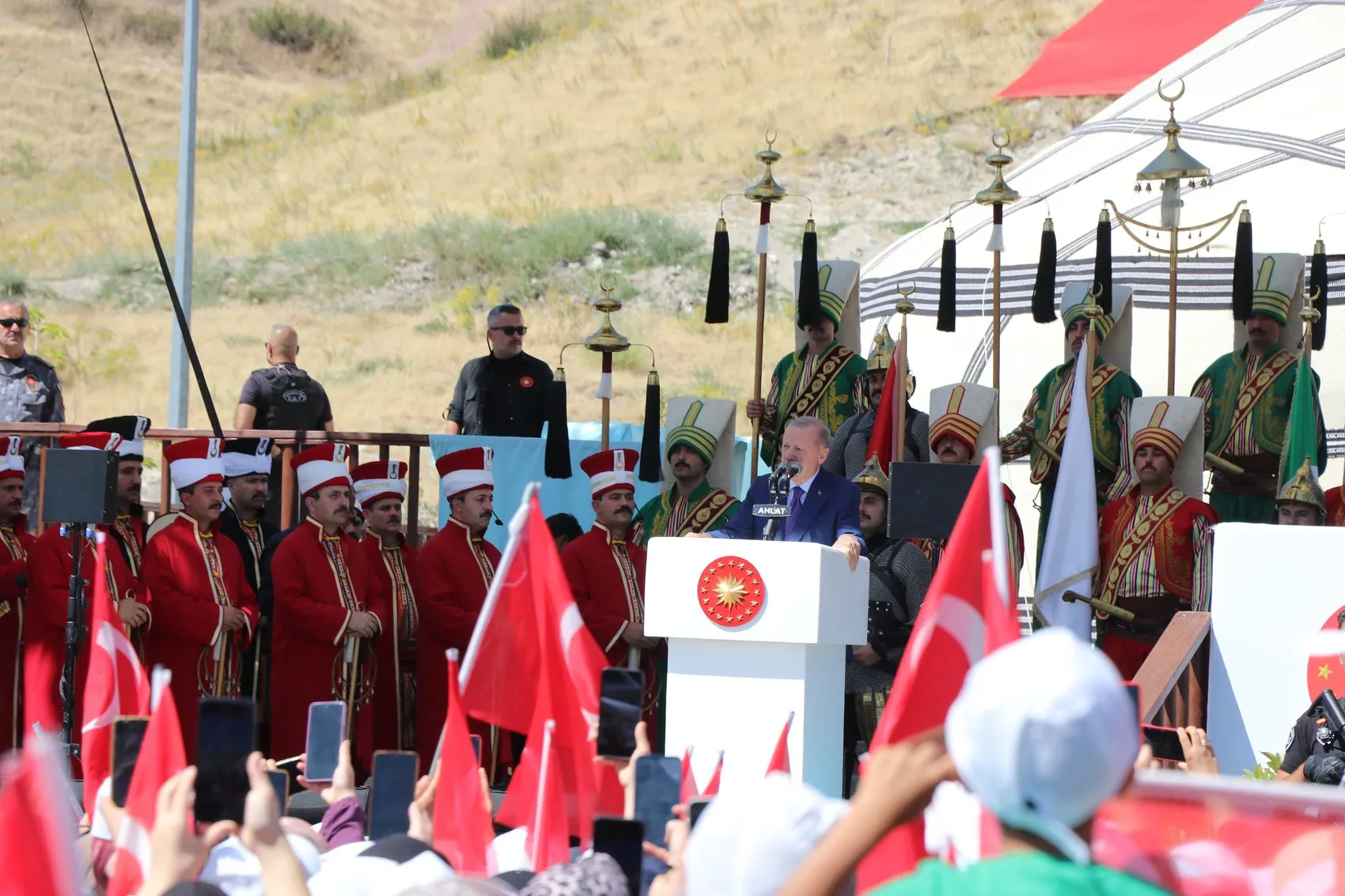 Erdoğan Kan tüccarları ve terörden nemalananlar kaybedecek