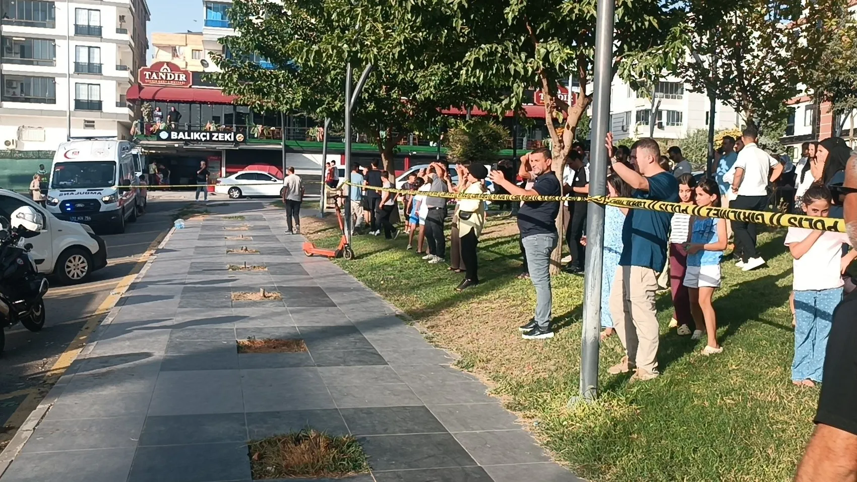 Batman'da spor salonunu alevler sardı, 10 kişi hastaneye kaldırıldı