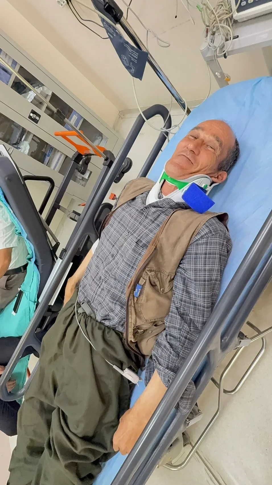 Yüksekova'da kafa kafaya çarpışma 10 yaralı